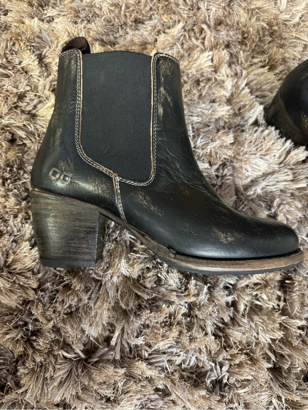 Bed Stu Black Leather Chelsea Ankle Boots with Tan Accents - Picture 2 of 6